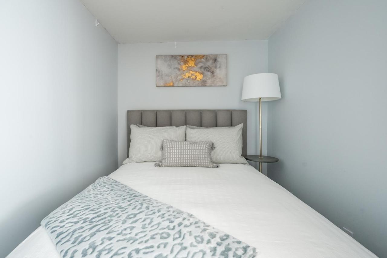 Globalstay Yonge St Condos 토론토 외부 사진