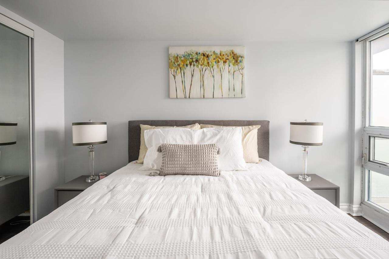 Globalstay Yonge St Condos 토론토 외부 사진