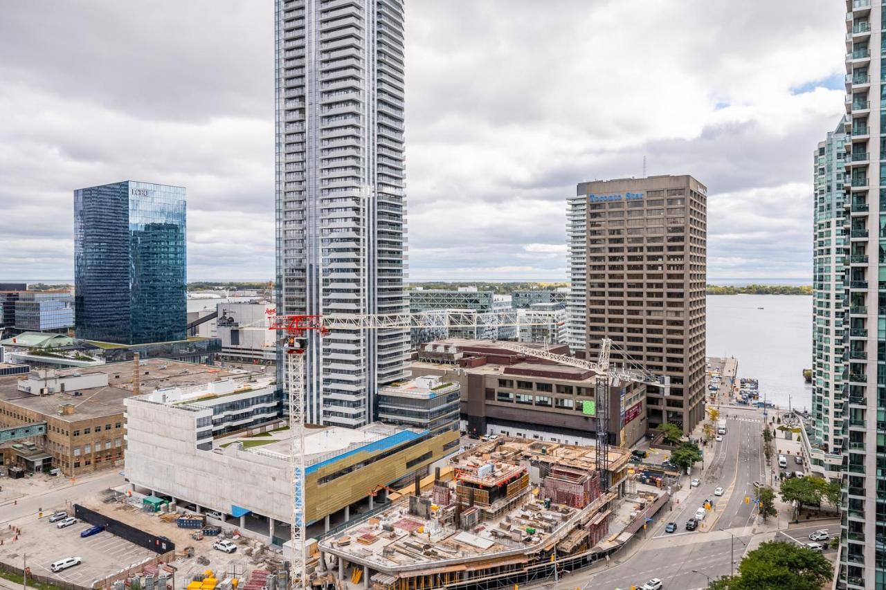 Globalstay Yonge St Condos 토론토 외부 사진