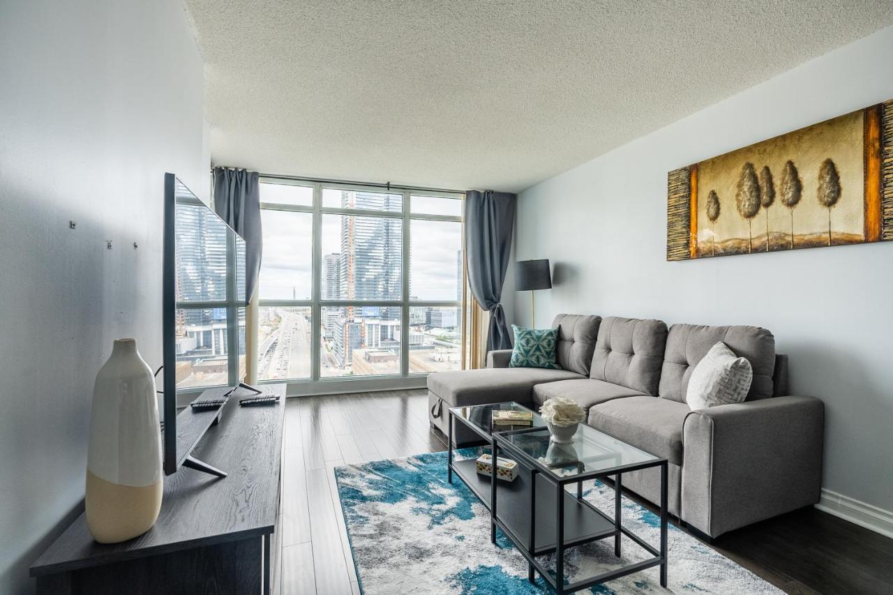 Globalstay Yonge St Condos 토론토 외부 사진