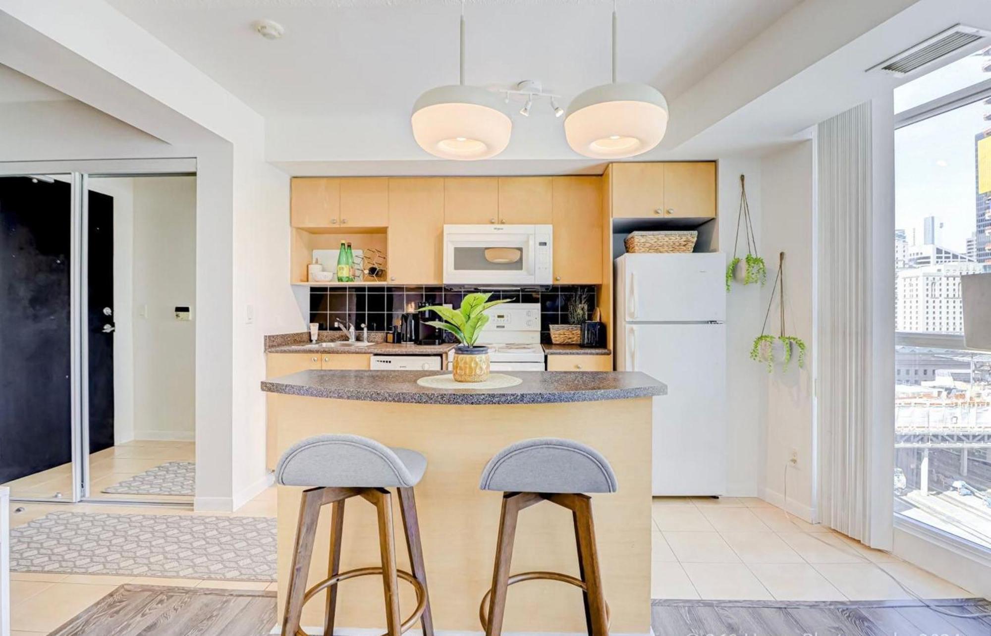 Globalstay Yonge St Condos 토론토 외부 사진