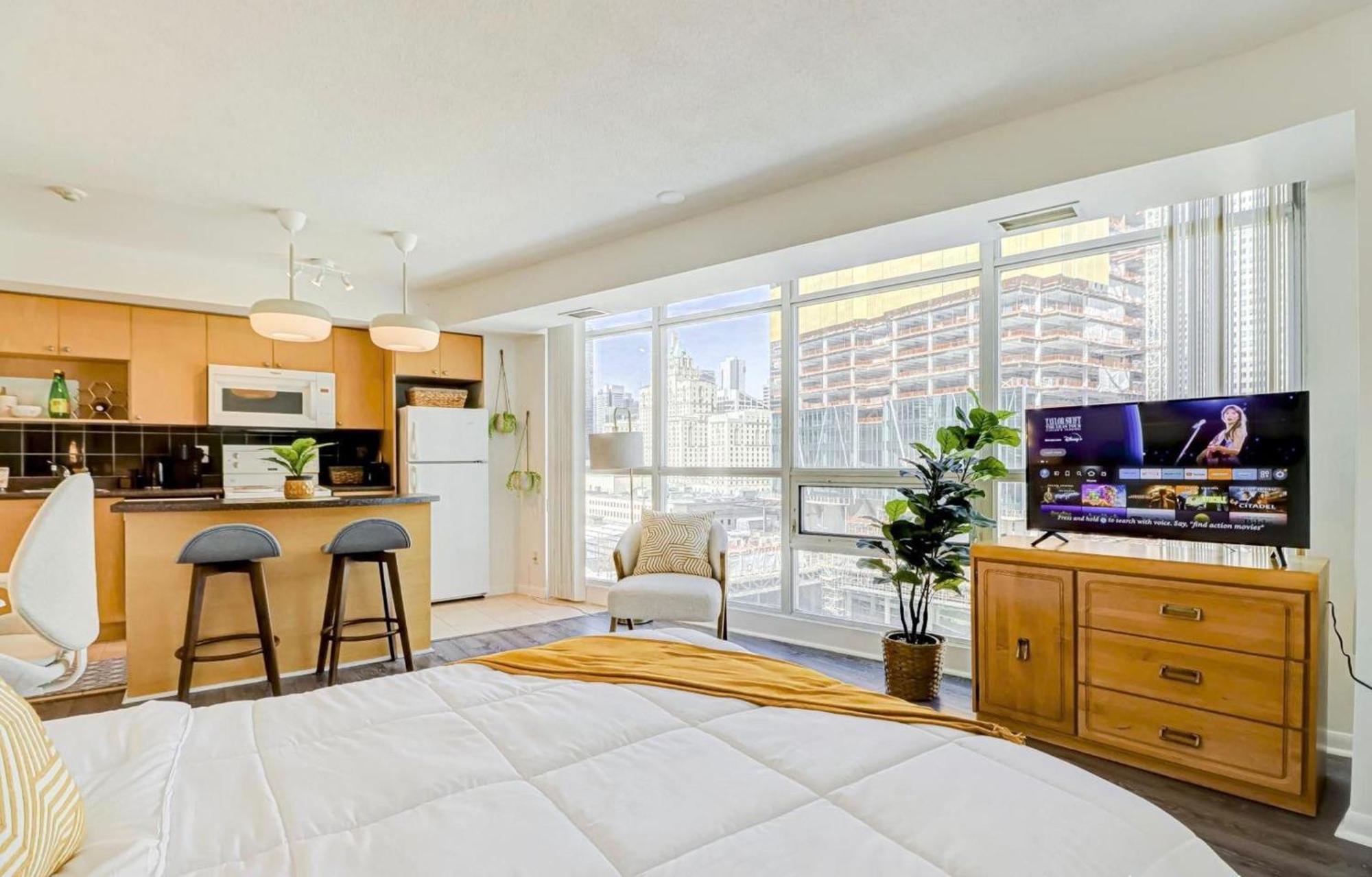 Globalstay Yonge St Condos 토론토 외부 사진